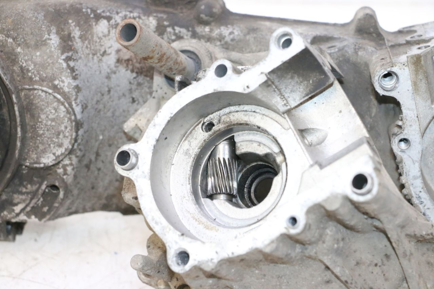 photo de CARTER BAS MOTEUR PEUGEOT VIVACITY 50 (1998 - 2003) - Inspection visuelle