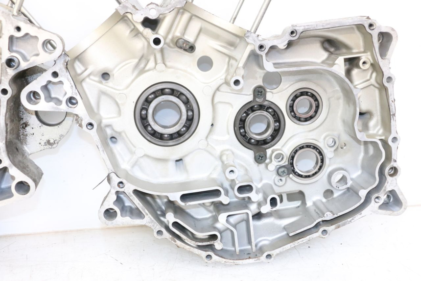 photo de CARTER BAS MOTEUR SUZUKI VL INTRUDER 125 (2004 - 2007) - Détails caractéristiques