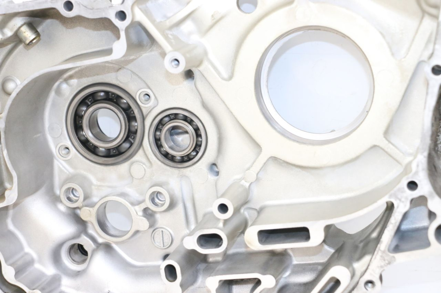 photo de CARTER BAS MOTEUR SUZUKI VL INTRUDER 125 (2004 - 2007) - Marquages et références