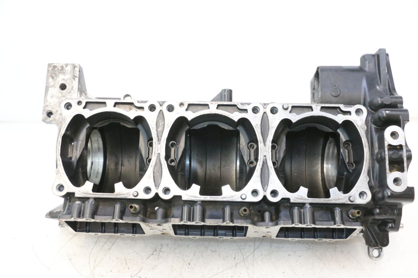 photo de CARTER BAS MOTEUR YAMAHA WAVE RUNNER GP R 1200 (2000 - 2003) - Vue principale