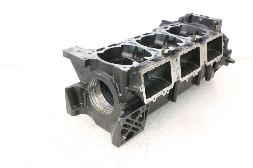 photo de CARTER BAS MOTEUR YAMAHA WAVE RUNNER GP R 1200 (2000 - 2003) - Détail de la pièce
