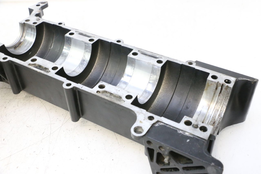 photo de CARTER BAS MOTEUR YAMAHA WAVE RUNNER GP R 1200 (2000 - 2003) - Détail de la pièce