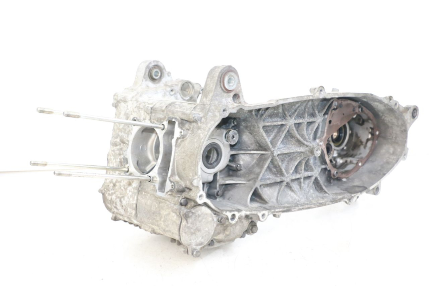 photo de CARTER BAS MOTEUR YAMAHA X-MAX XMAX 125 (2010 - 2013) - Autre angle de vue