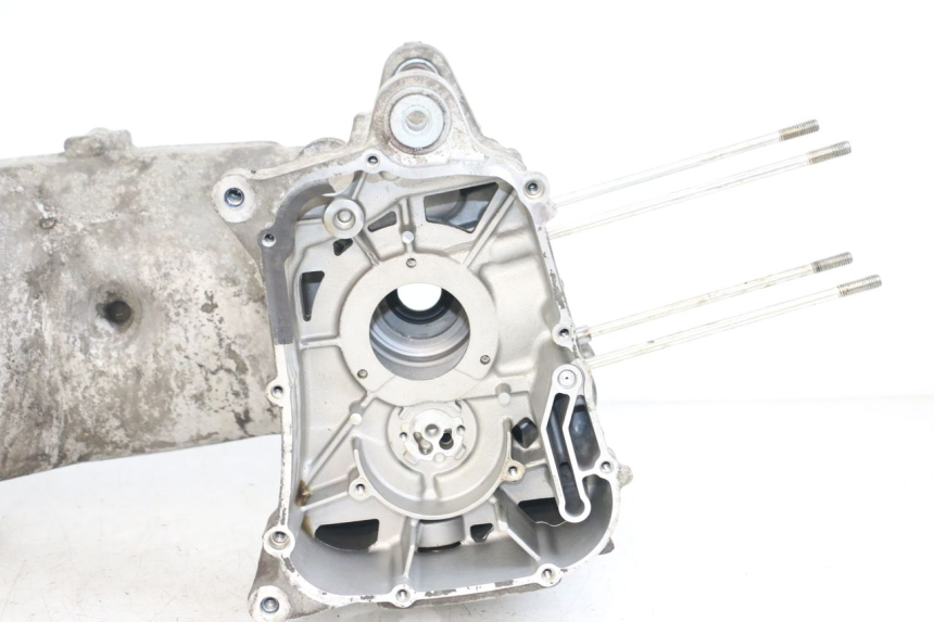 photo de CARTER BAS MOTEUR YAMAHA X-MAX XMAX 125 (2010 - 2013) - Vue d’ensemble