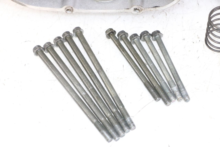 photo de CARTER BAS MOTEUR YAMAHA XMAX X-MAX 125 (2006 - 2009) - Gros plan technique