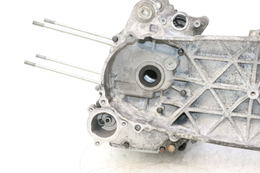 photo de CARTER BAS MOTEUR YAMAHA XMAX X-MAX 125 (2006 - 2009) - Photo complémentaire
