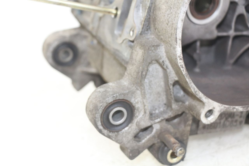 photo de CARTER BAS MOTEUR SYM X-PRO 4T 50 (2014 - 2021) - Autre angle de vue