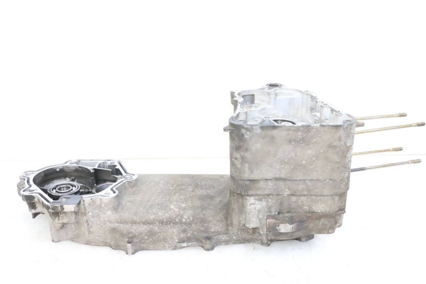 photo de Lower engine case KYMCO XCITING 250 (2006 - 2009) - Gros plan technique