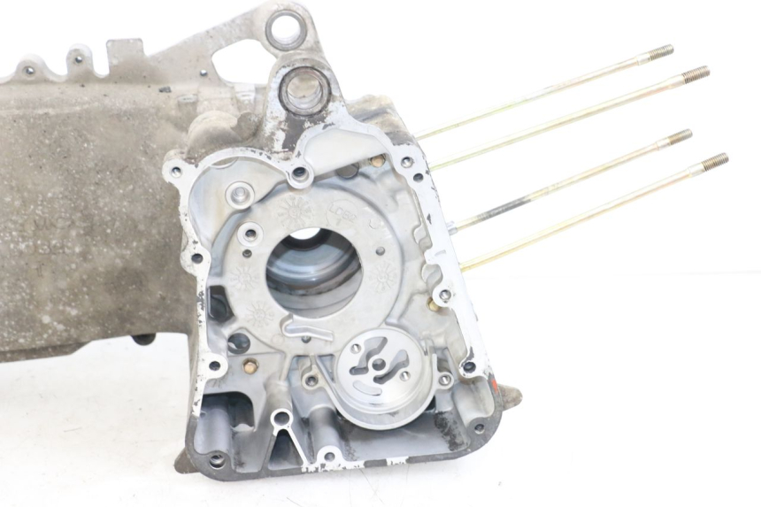 photo de Lower engine case KYMCO XCITING 250 (2006 - 2009) - Vue d’ensemble