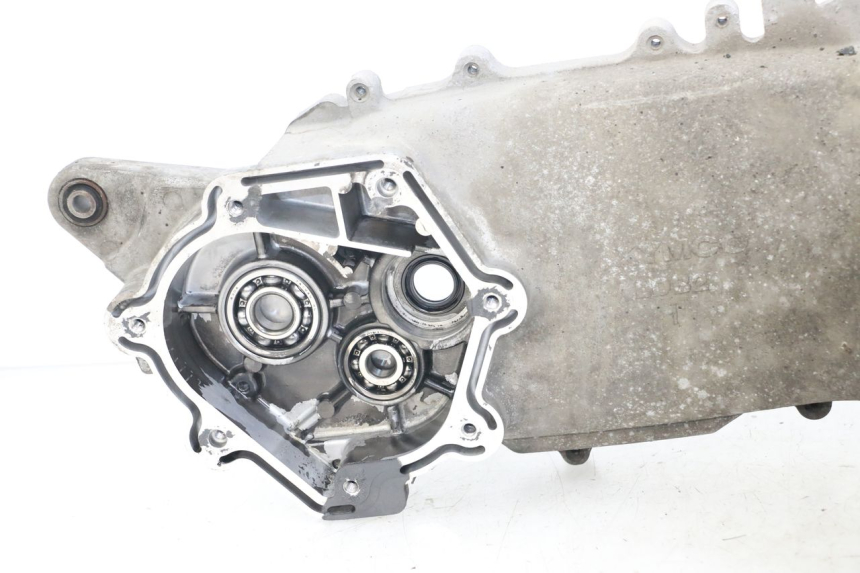 photo de Lower engine case KYMCO XCITING 250 (2006 - 2009) - Points de fixation