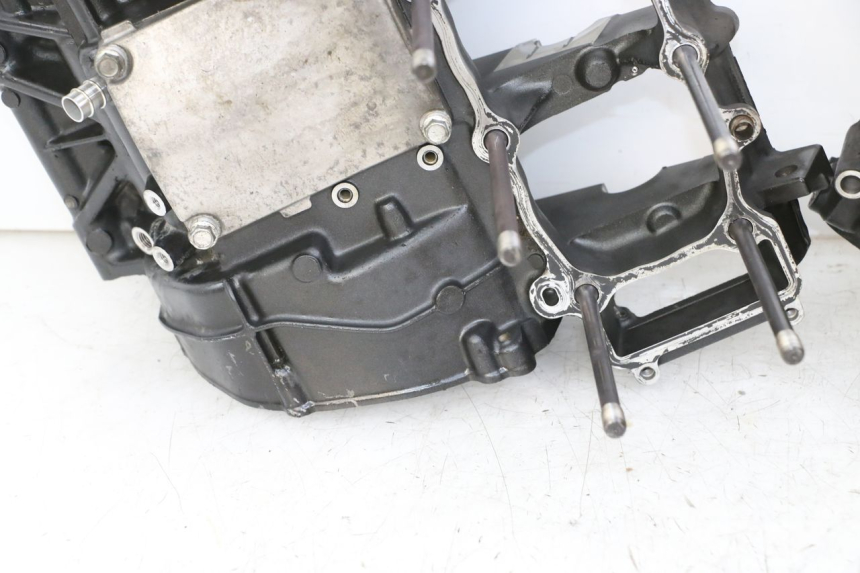 photo de CARTER BAS MOTEUR YAMAHA FZ1 FAZER 1000 (2007 - 2009) - Inspection visuelle
