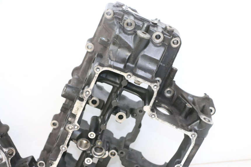 photo de CARTER BAS MOTEUR YAMAHA FZ1 FAZER 1000 (2007 - 2009) - Angle alternatif