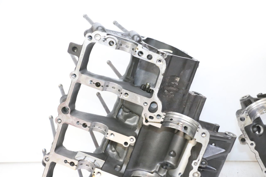 photo de CARTER BAS MOTEUR YAMAHA FZ1 FAZER 1000 (2007 - 2009) - Autre angle de vue