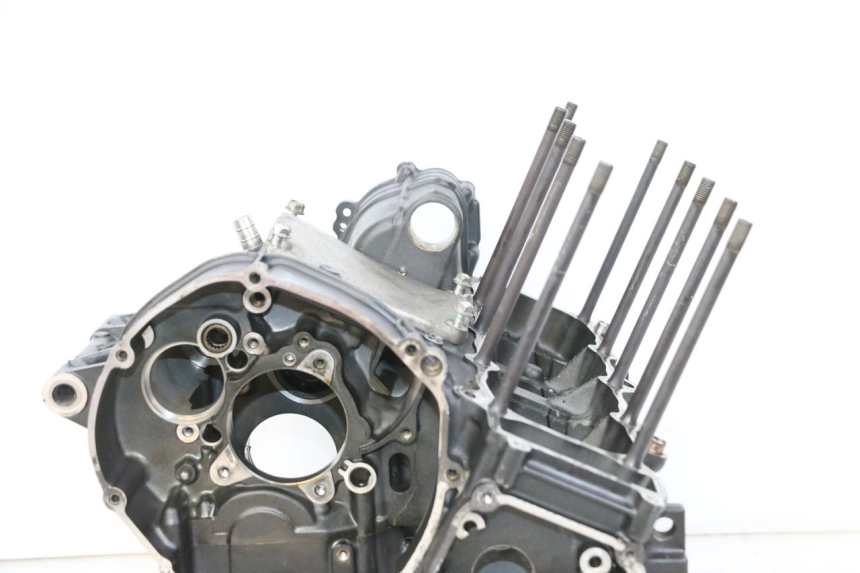 photo de CARTER BAS MOTEUR YAMAHA FZ1 FAZER 1000 (2007 - 2009) - Gros plan technique