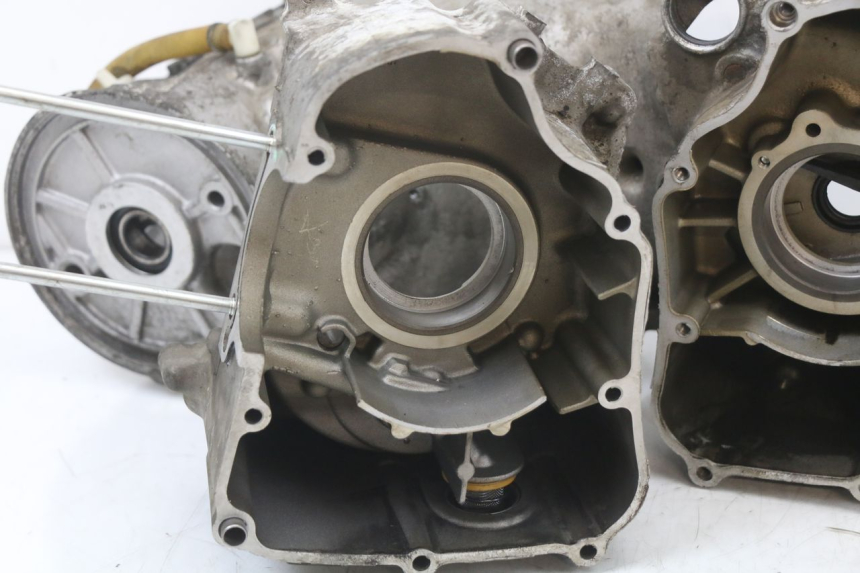 photo de CARTER BAS MOTEUR YAMAHA YP MAJESTY 125 (2002 - 2006) - Zoom état d’usage