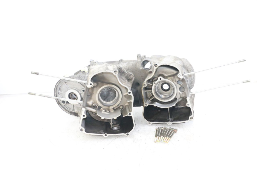 photo de CARTER BAS MOTEUR YAMAHA YP MAJESTY 125 (2002 - 2006) - Détails caractéristiques