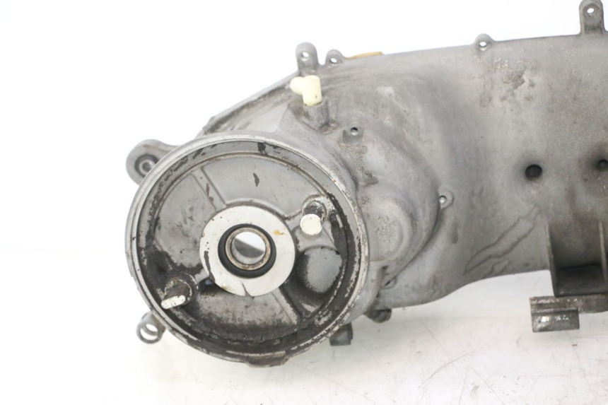 photo de CARTER BAS MOTEUR YAMAHA YP MAJESTY 125 (1998 - 2001) - Vue rapprochée