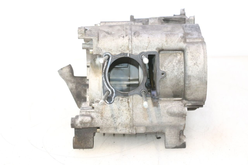 photo de CARTER BAS MOTEUR YAMAHA YP MAJESTY 125 (2007 - 2010) - Angle alternatif