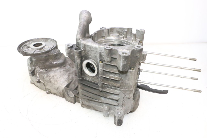 photo de CARTER BAS MOTEUR YAMAHA YP MAJESTY 125 (2007 - 2010) - Zoom état d’usage