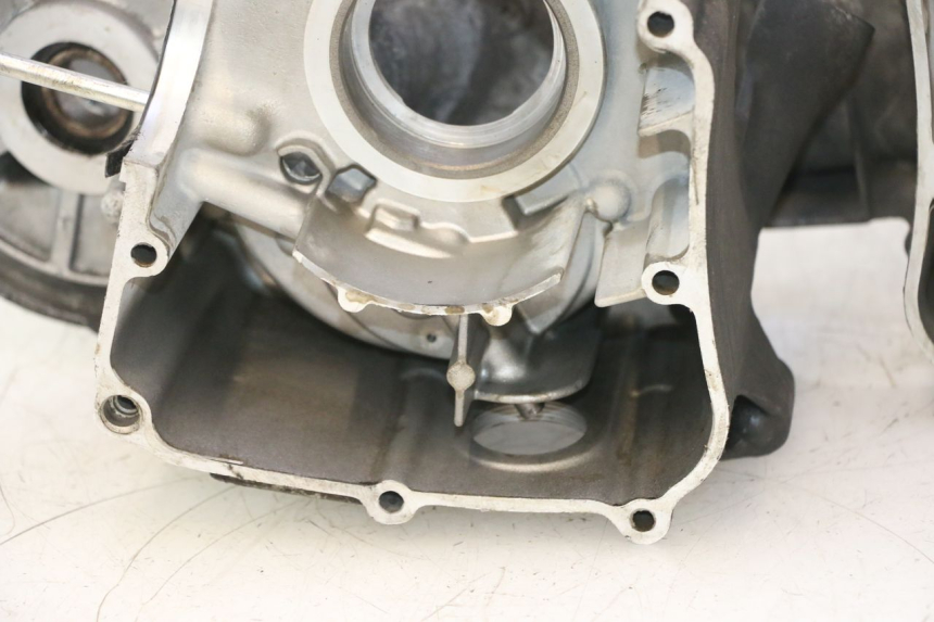 photo de CARTER BAS MOTEUR YAMAHA YP MAJESTY 125 (2007 - 2010) - Zoom état d’usage
