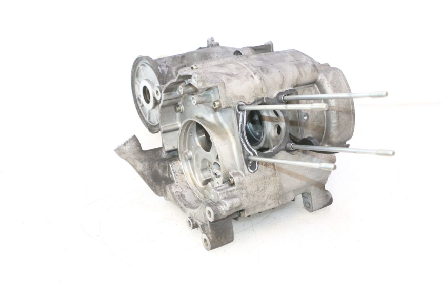 photo de CARTER BAS MOTEUR YAMAHA YP MAJESTY 125 (2007 - 2010) - État de surface