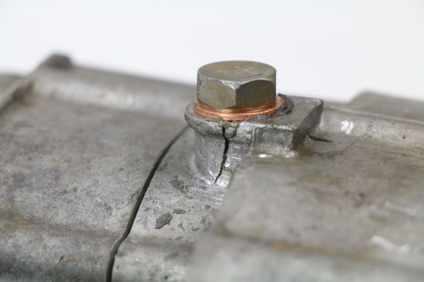 photo de CARTER BAS MOTEUR YAMAHA YZ 125 (1998 - 2005) - Détail de la pièce