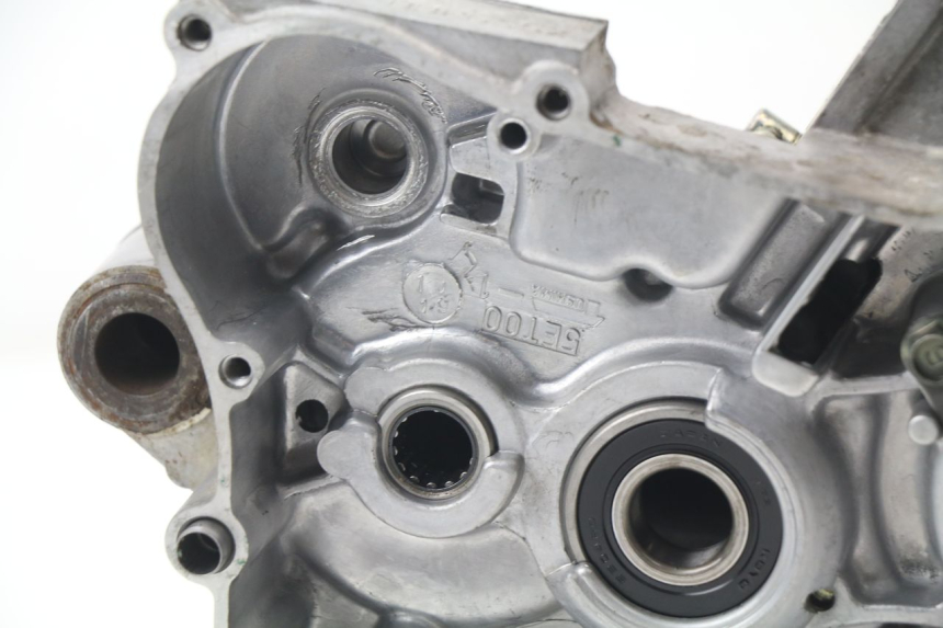 photo de CARTER BAS MOTEUR YAMAHA YZ 125 (1998 - 2005) - Détails caractéristiques