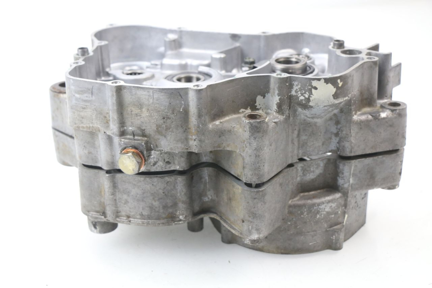 photo de CARTER BAS MOTEUR YAMAHA YZ 125 (1998 - 2005) - Vue rapprochée