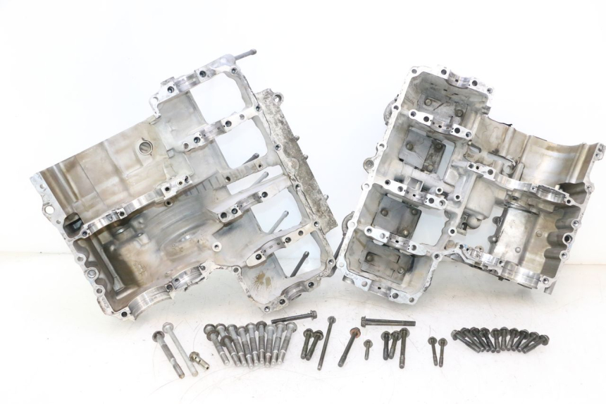 photo de CARTER BAS MOTEUR YAMAHA YZF R GENESIS 750 (1993 - 1998) - Détail de la pièce