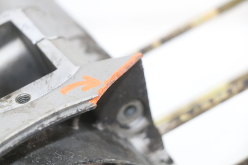 photo de CARTER BAS MOTEUR PIAGGIO ZIP 2T 50 (2009 - 2019) - Vue rapprochée