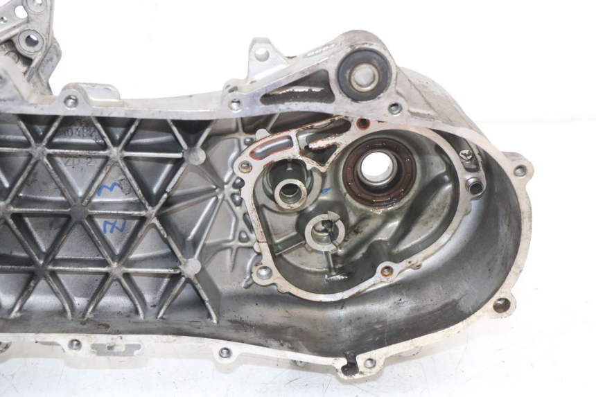 photo de CARTER BAS MOTEUR PIAGGIO ZIP 2T 50 (2009 - 2019) - Points de fixation