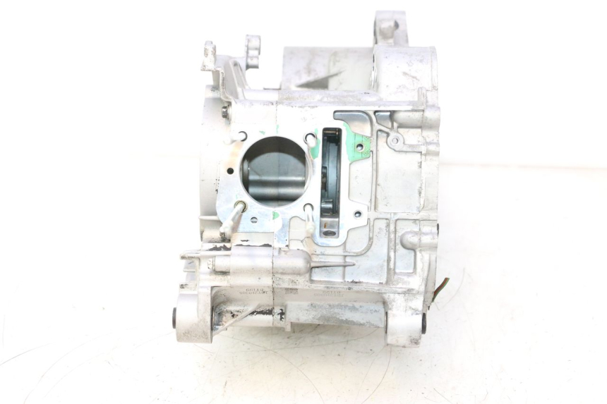 photo de CARTER BAS MOTEUR PIAGGIO ZIP IGET 4T 50 (2021 - 2023) - Zoom composants