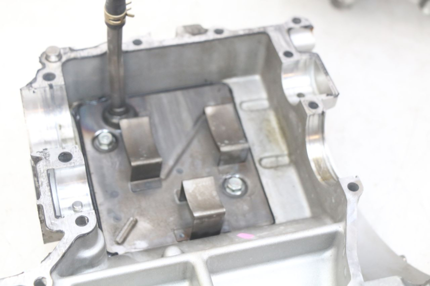 photo de CARTER BAS MOTEUR KAWASAKI ZX-6R ZX6R 600 (1995 - 1997) - Zoom composants