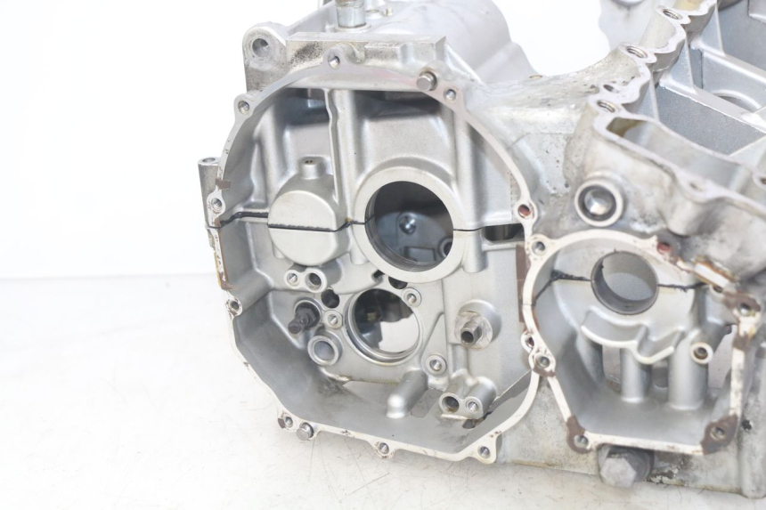 photo de CARTER BAS MOTEUR KAWASAKI ZX-6R ZX6R 600 (1995 - 1997) - Points de fixation