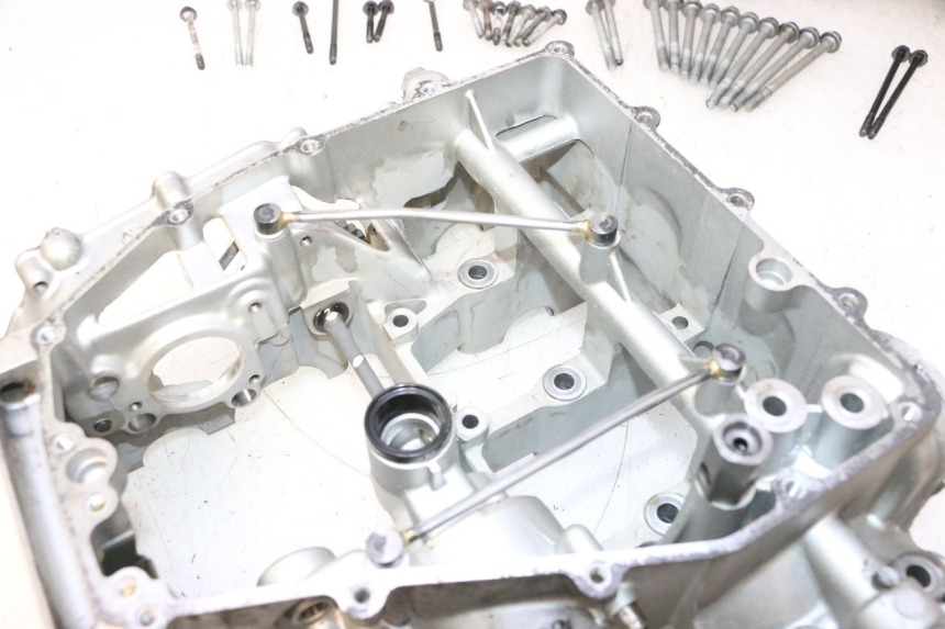 photo de CARTER BAS MOTEUR KAWASAKI ZX-6R ZX6R 600 (2000 - 2002) - Photo complémentaire