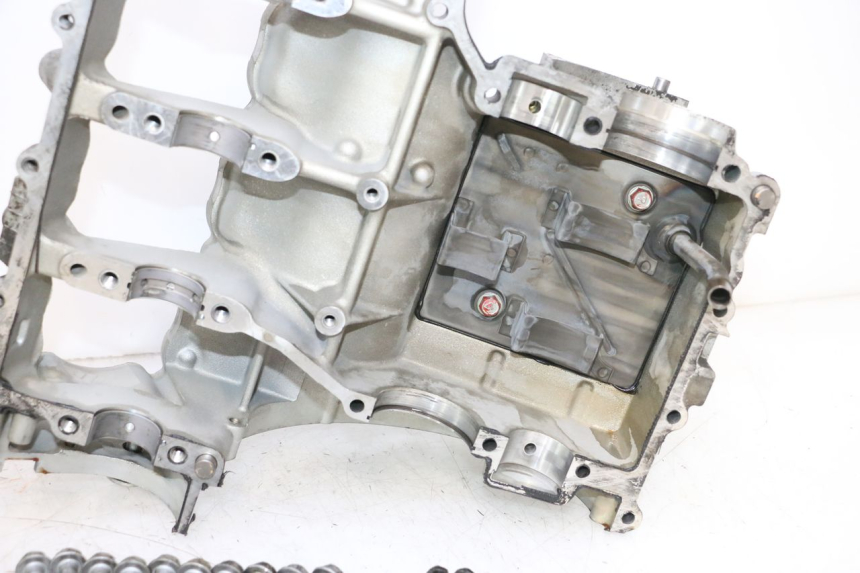 photo de CARTER BAS MOTEUR KAWASAKI ZX-6R ZX6R 600 (2000 - 2002) - Focus structure