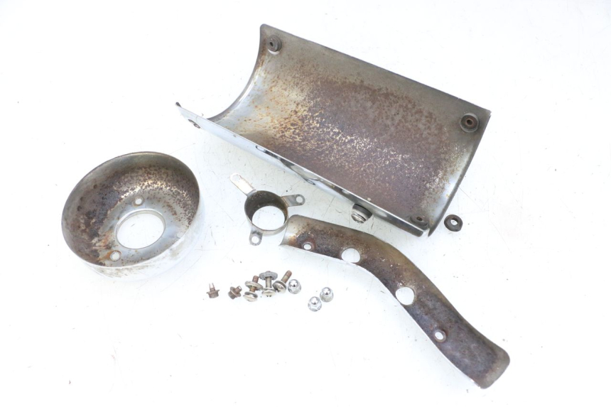 photo de CARTER ECHAPPEMENT KYMCO GRAND DINK 125 (2002 - 2007) - Gros plan technique