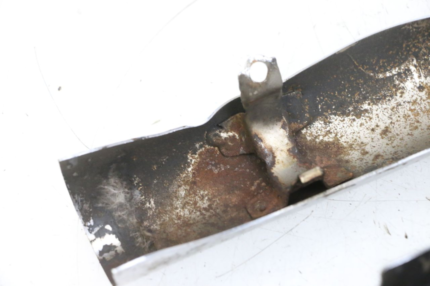 photo de CARTER ECHAPPEMENT KYMCO ZING 125 (1997 - 2003) - Points de fixation