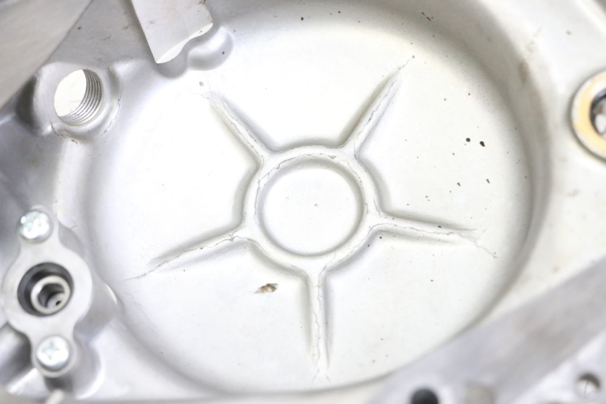 photo de CARTER EMBRAYAGE HYOSUNG GTR 125 (2006 - 2008) - Autre angle de vue