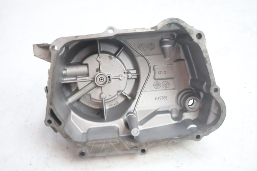 photo de CARTER EMBRAYAGE APOLLO RFZ 125 - Points de fixation