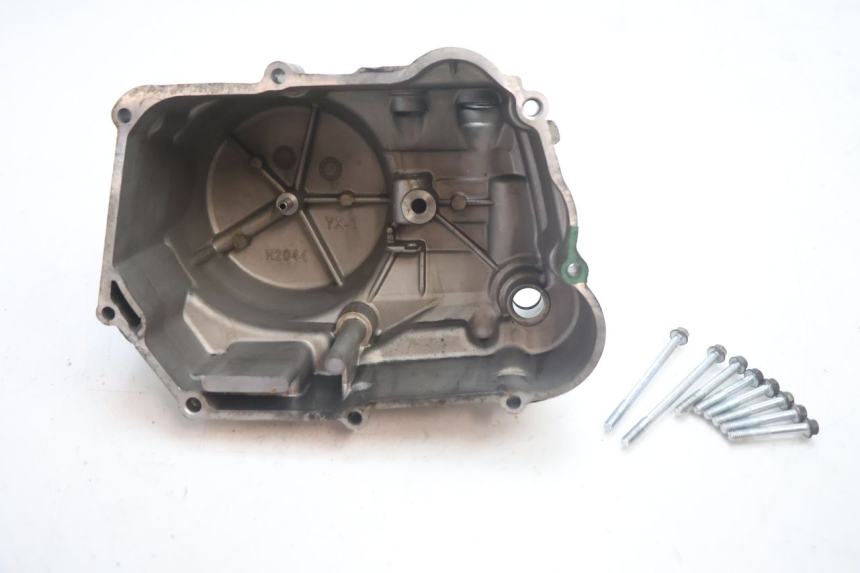 photo de CARTER EMBRAYAGE APOLLO RFZ 140 - Points de fixation