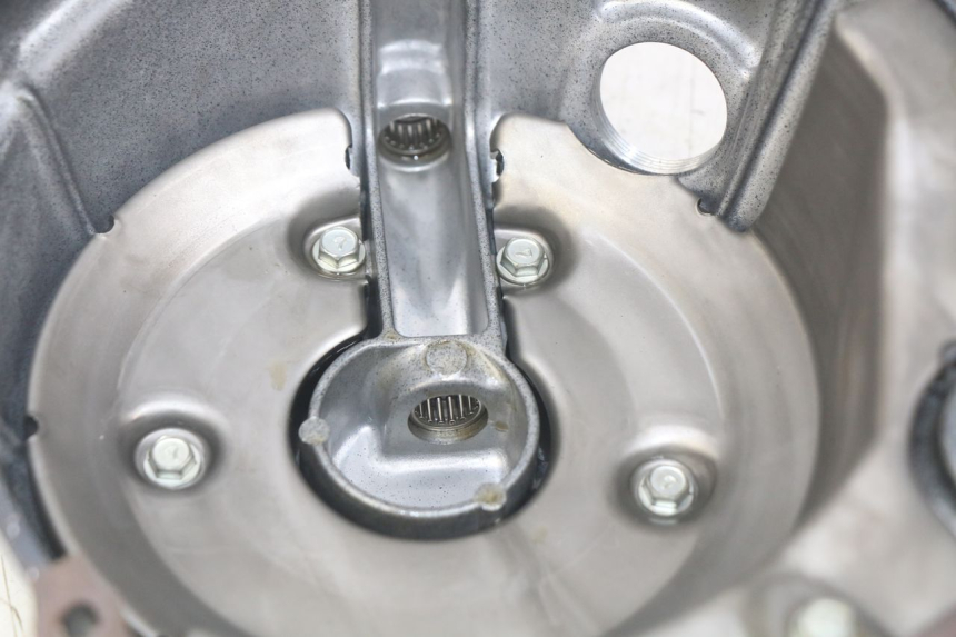 photo de CARTER EMBRAYAGE KAWASAKI ZX-6R ZX6R 600 (1995 - 1997) - Détail de la pièce