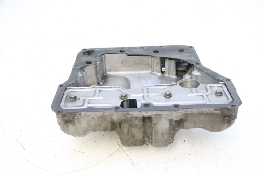 photo de CARTER HUILE YAMAHA YZF R GENESIS 750 (1993 - 1998) - Gros plan technique
