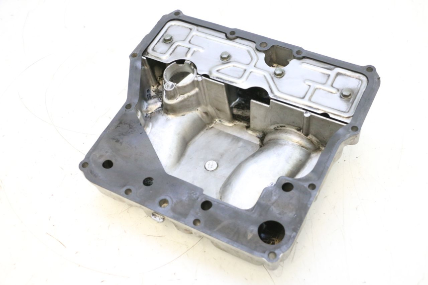 photo de CARTER HUILE YAMAHA YZF R GENESIS 750 (1993 - 1998) - Points de fixation