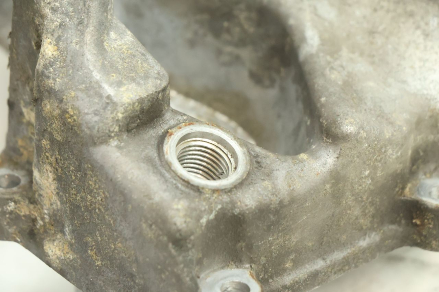 photo de CARTER HUILE YAMAHA YZF R6 600 (2008 - 2009) - Points de fixation