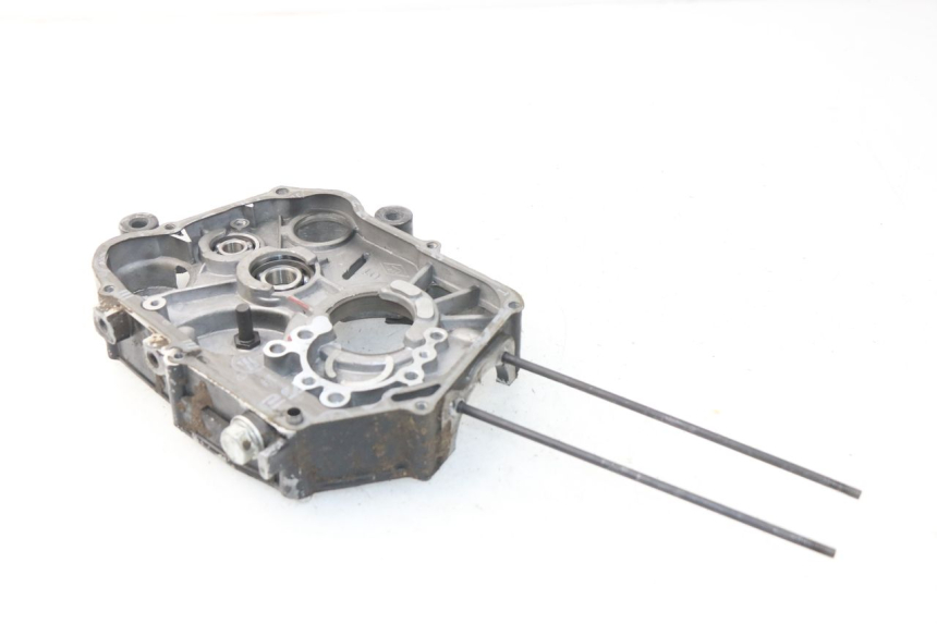 photo de CARTER MOTEUR DROIT ORION AGB37 CRF1 DIRT BIKE 125 (2013 - 2021) - Zoom état d’usage