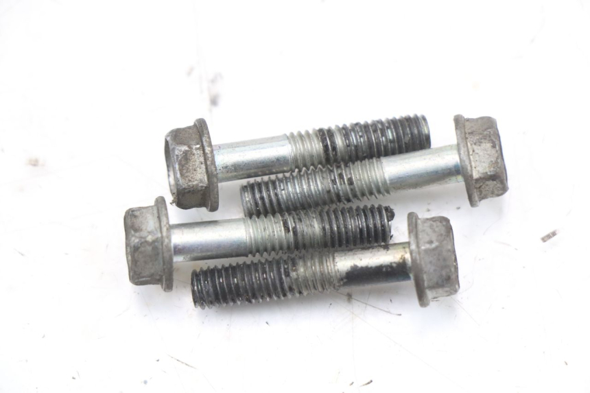photo de CARTER MOTEUR DROIT HONDA FJS SILVER WING SILVERWING 400 (2005 - 2008) - Points de fixation