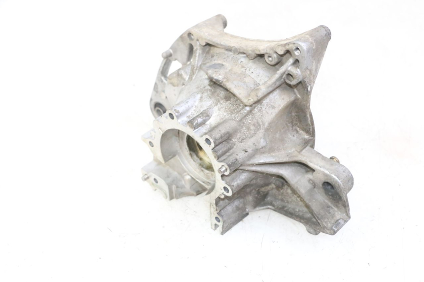 photo de CARTER MOTEUR DROIT PEUGEOT KISBEE 2T 50 (2018 - 2022) - Vue rapprochée