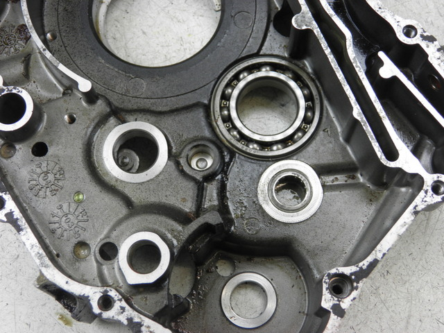 photo de CARTER MOTEUR DROIT KYMCO QUANNON 125 (2007 - 2014) - Points de fixation