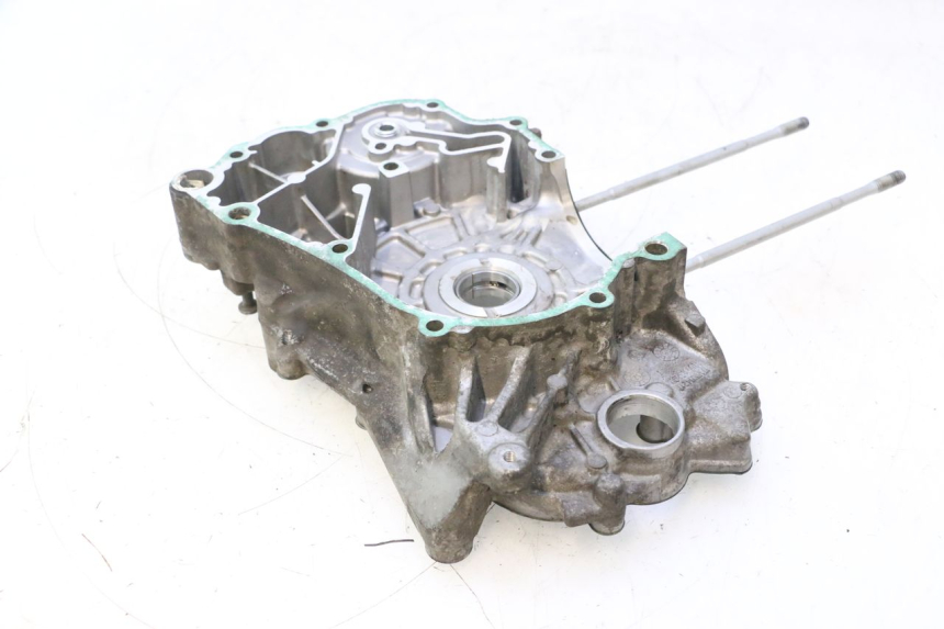 photo de CARTER MOTEUR DROIT PIAGGIO LIBERTY IGET S 125 (2016 - 2020) - Points de fixation
